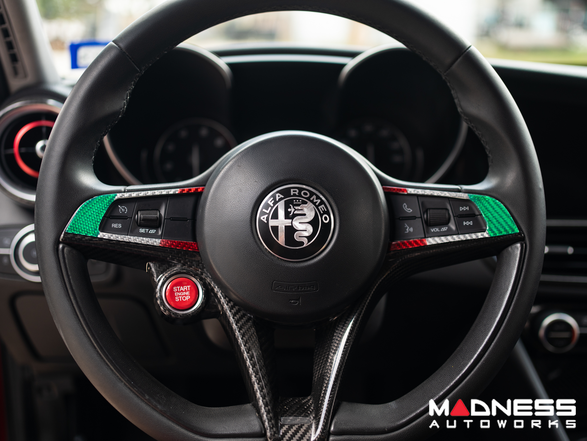 Alfa Romeo Giulia Steering Wheel Trim - Italian Theme - Std Model - Control Trim - Carbon Fiber - Pre '20 models - Feroce Carbon